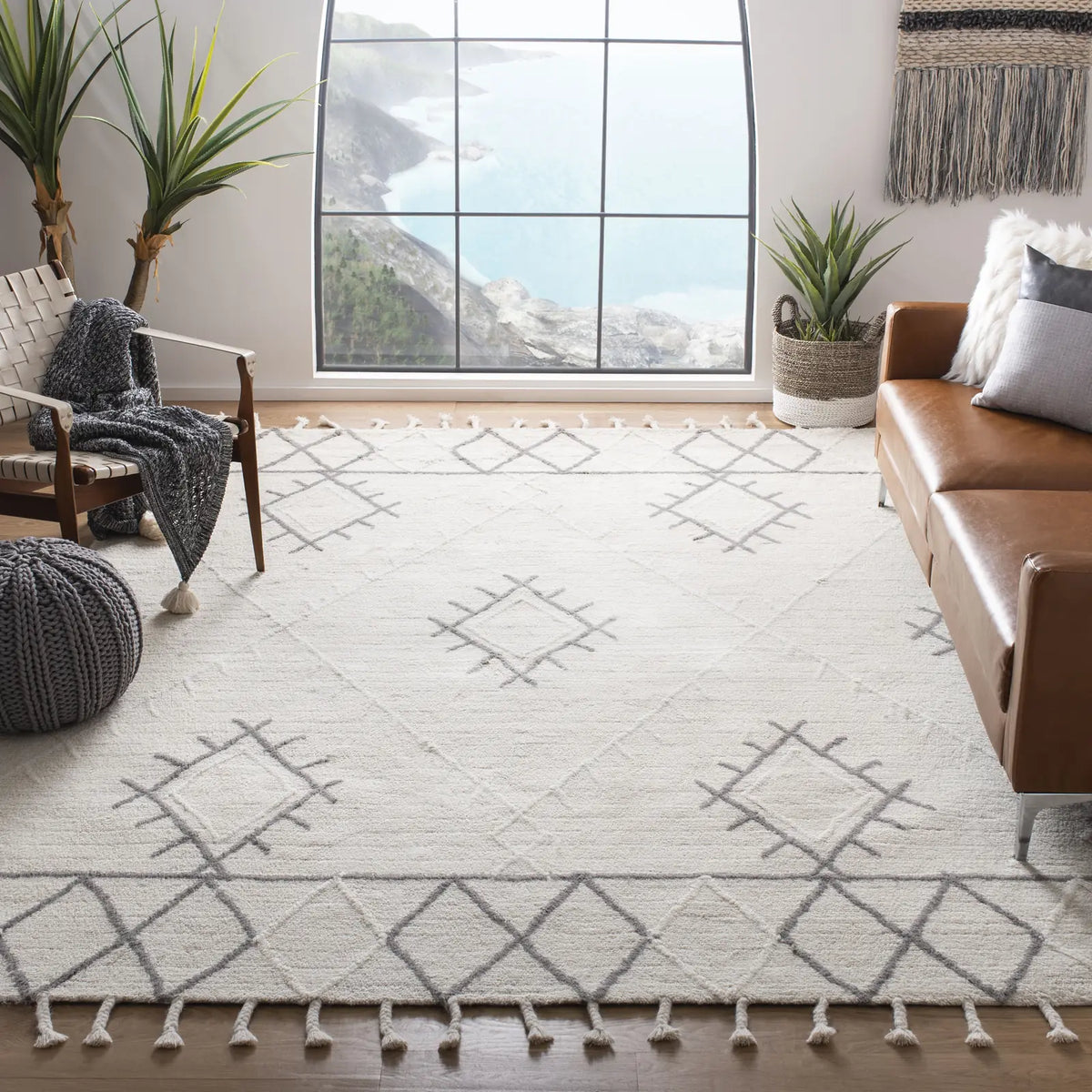 Safavieh Casablanca 10'-0" x 14'-0" Rug in Ivory / Grey