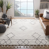 Safavieh Casablanca 10'-0" x 14'-0" Rug in Ivory / Grey