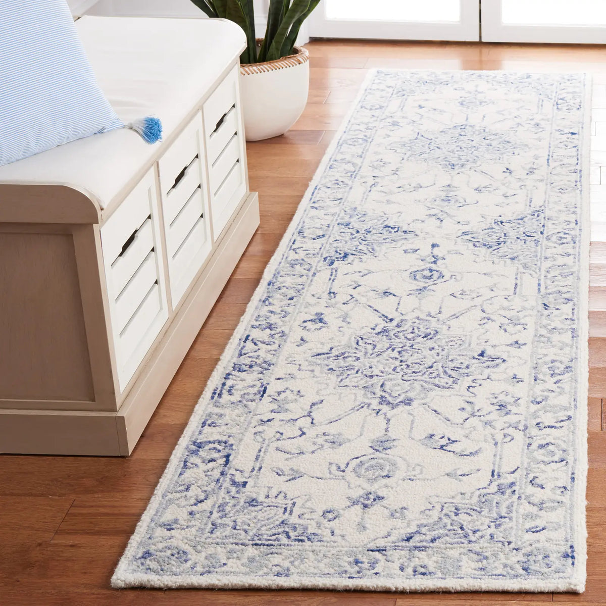 Safavieh Metro 2'-3" x 11'-0" Rug in Blue / Ivory