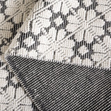 Safavieh Vermont 4'-0" x 6'-0" Rug in Ivory / Black