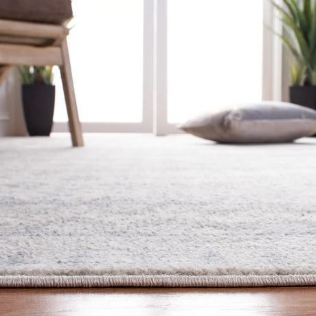 Safavieh Brentwood 4'-0" x 6'-0" Rug in Ivory / Grey