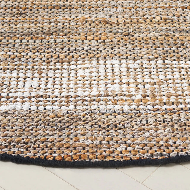Safavieh Cape Cod 6'-0" x 6'-0" Rug in Beige