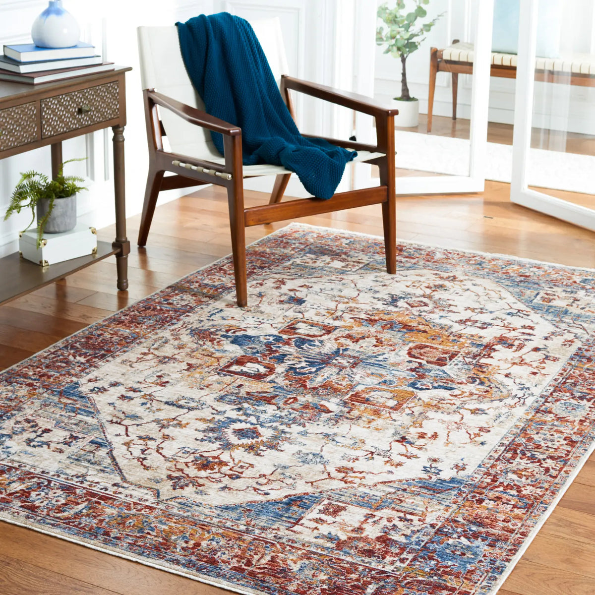 Safavieh Heirloom 700 4'-0" x 6'-0" Rug in Ivory / Blue Rust