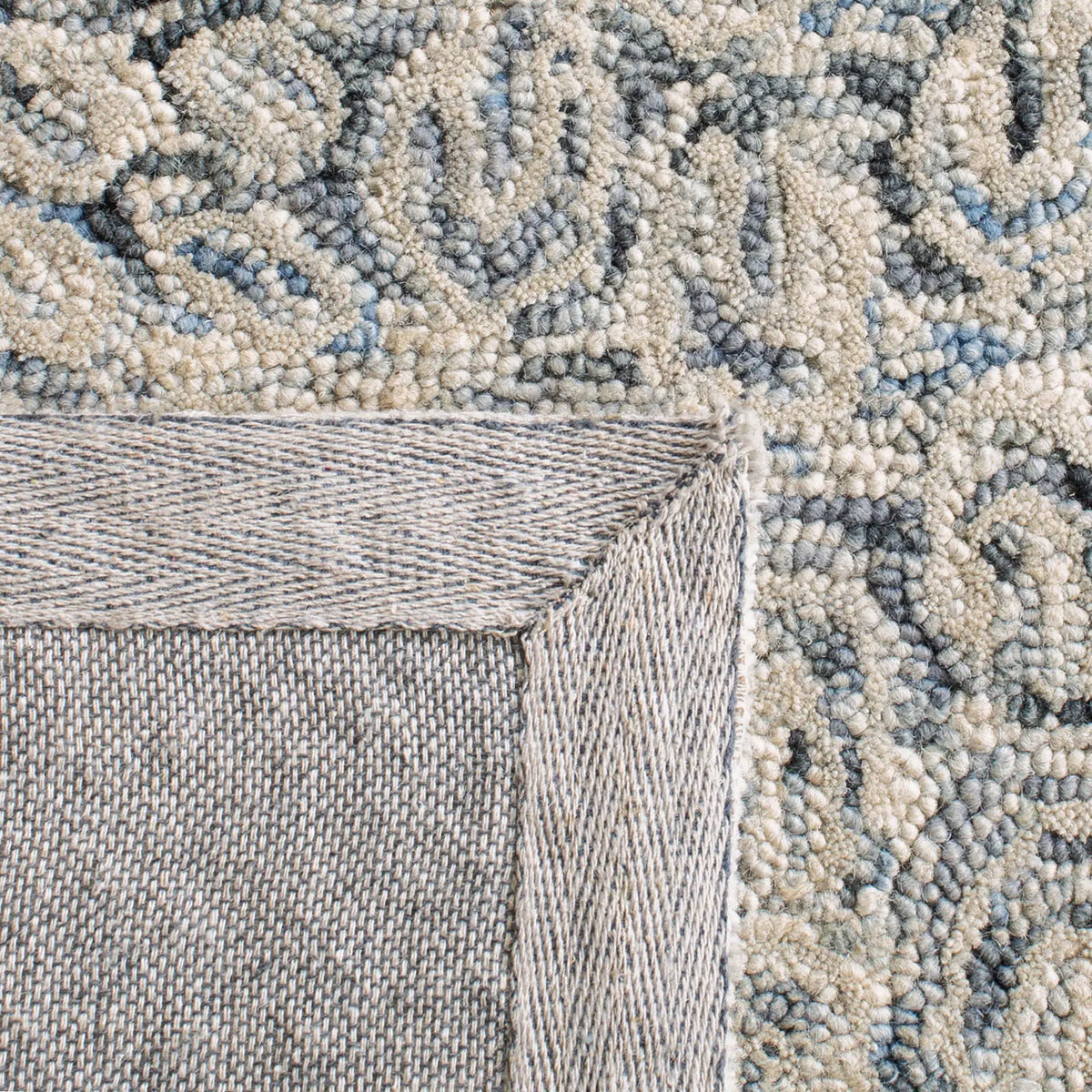 Safavieh Micro-Loop 4'-0" x 6'-0" Rug in Charcoal
