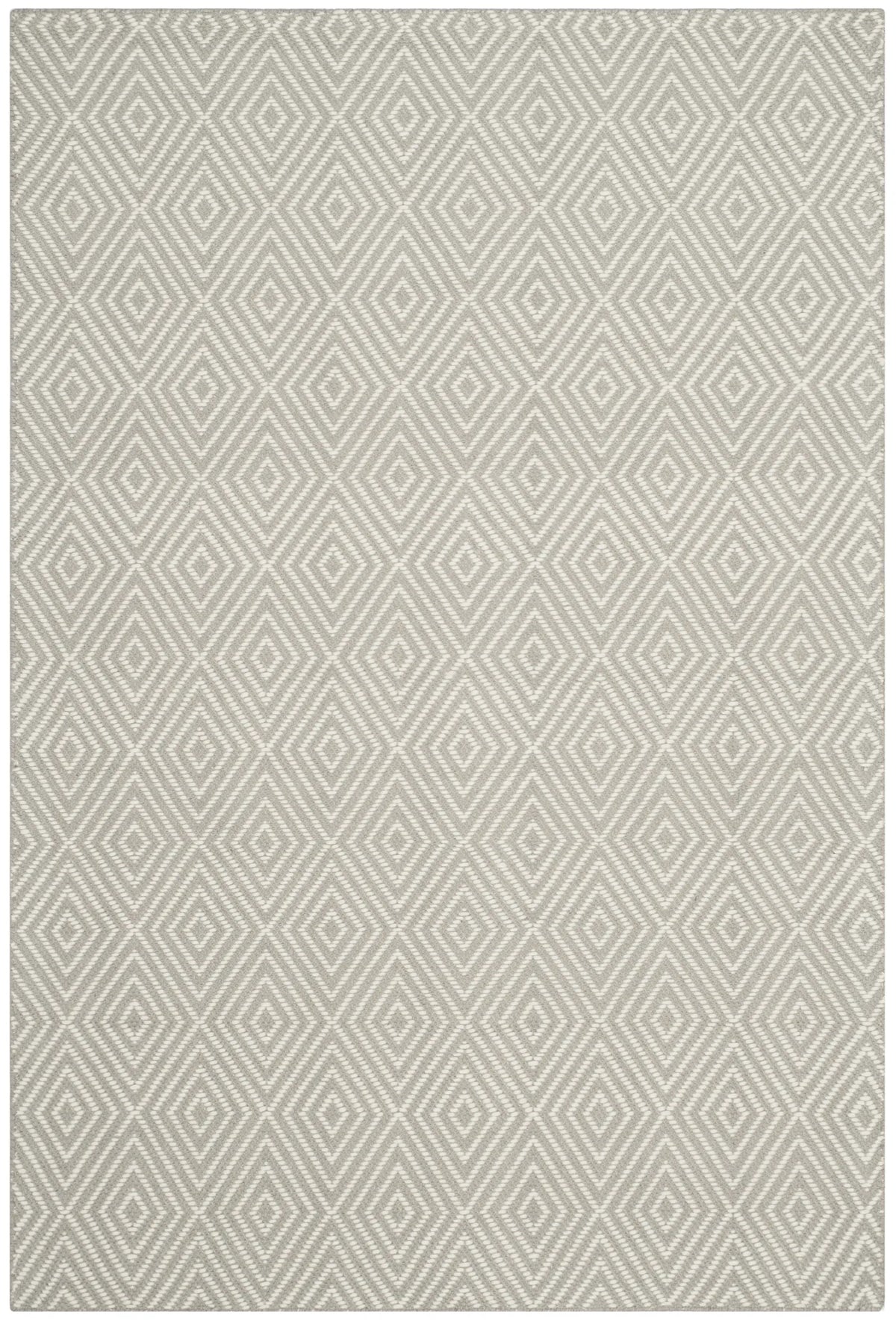 Safavieh Wilton 4'-0" x 6'-0" Rug in Light Grey / Ivory