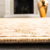 Safavieh Bergama 4'-0" x 6'-0" Rug in Ivory / Ivory