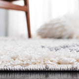 Safavieh Venus Shag 600 4'-0" x 6'-0" Rug in Ivory / Grey