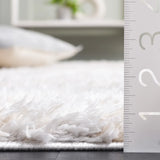 Safavieh Lindsay Shag 4'-0" x 6'-0" Rug in Grey / Ivory Beige