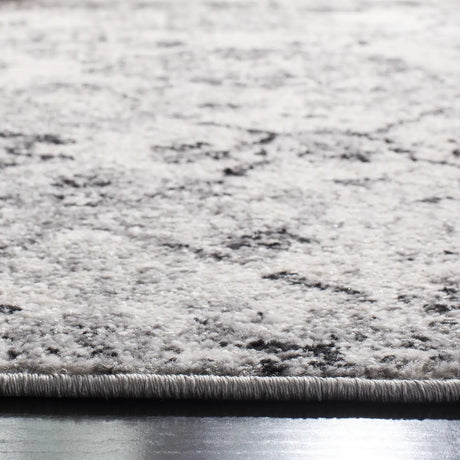 Safavieh Madison 10'-0" x 10'-0" Rug in Silver / Grey