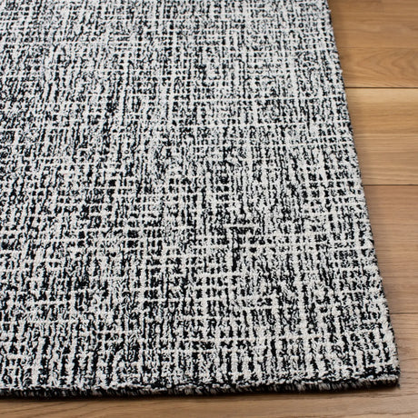 Safavieh Abstract 4'-0" x 6'-0" Rug in Black / Ivory