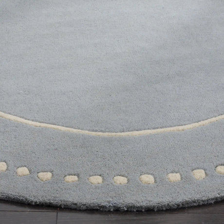 Safavieh Bella 5'-0" x 5'-0" Rug in Light Blue / Ivory