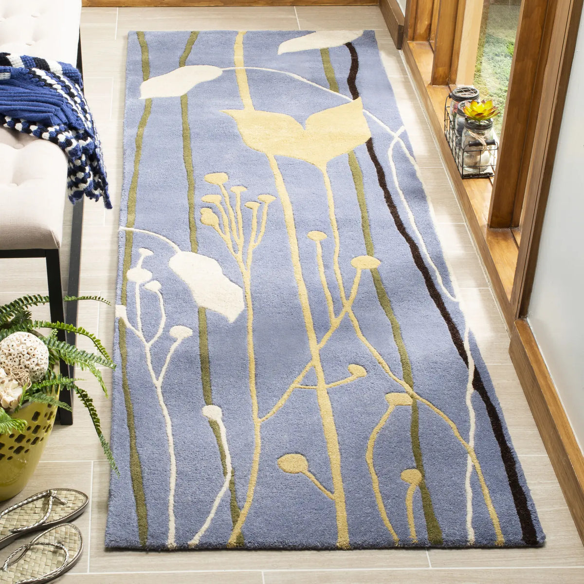Safavieh Soho 2'-6" x 8'-0" Rug in Blue / Multi