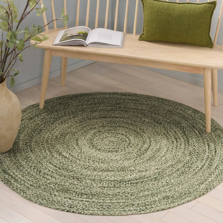 Safavieh Braided 3'-0" x 3'-0" Rug in Green