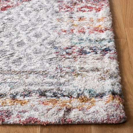 Safavieh Calista 4'-5" x 6'-5" Rug in Ivory / Rust