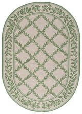 Safavieh Chelsea 4'-6" x 6'-6" Rug in Ivory / Light Green