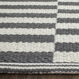 Safavieh Montauk 10'-0" x 14'-0" Rug in Ivory / Grey