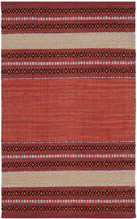 Safavieh Montauk 2'-6" x 4'-0" Rug in Red / Ivory