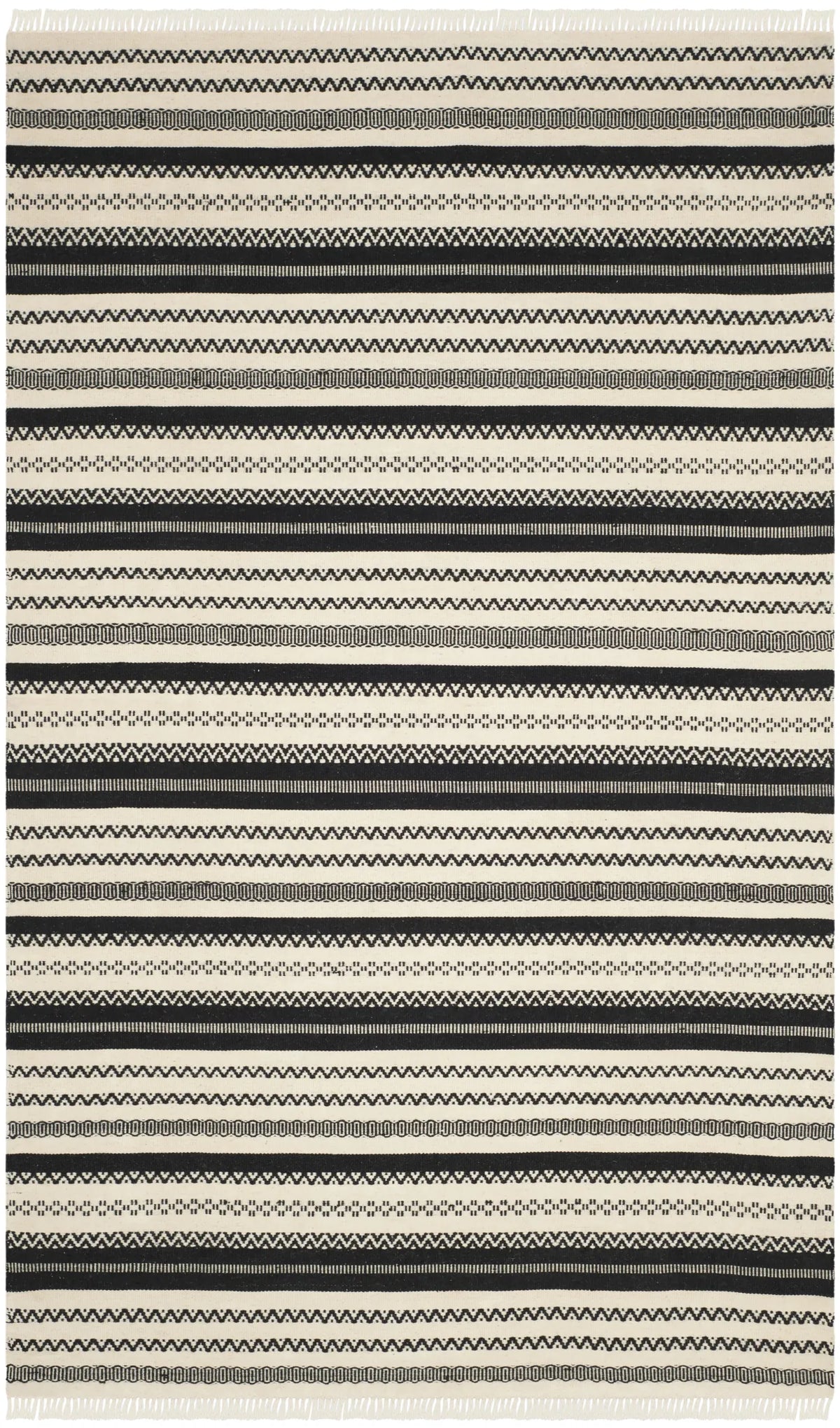 Safavieh Kilim 5'-0" x 8'-0" Rug in Ivory / Black