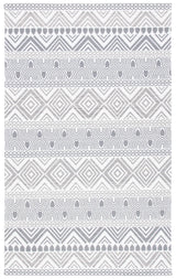 Safavieh Marbella 4'-0" x 6'-0" Rug in Grey