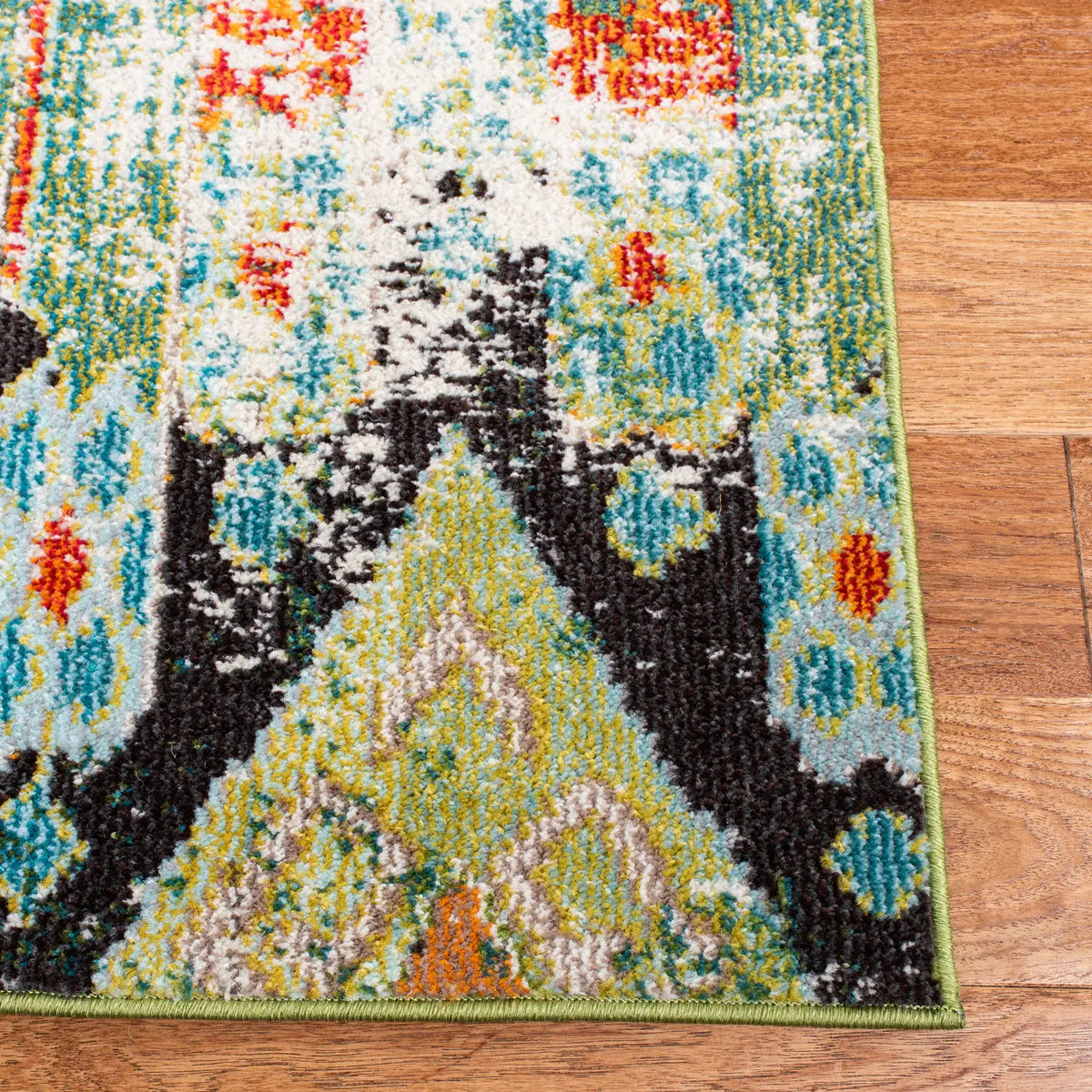 Safavieh Madison 4'-0" x 6'-0" Rug in Green / Orange