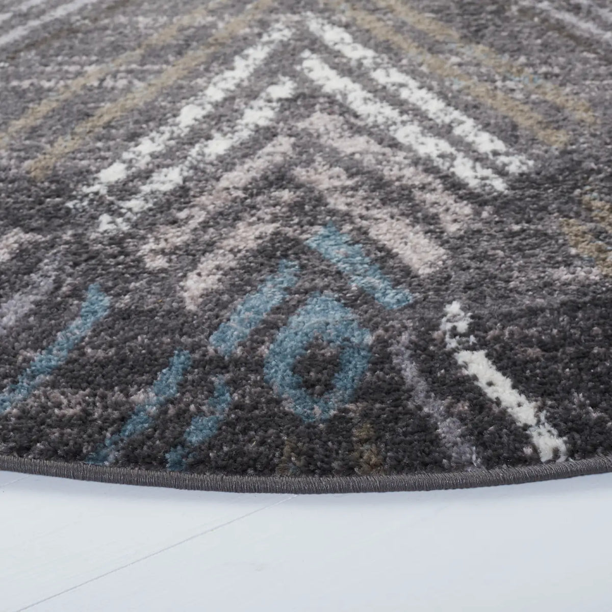 Safavieh Amsterdam 6'-7" x 6'-7" Rug in Dark Grey / Grey