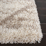 Safavieh Hudson Shag 4'-0" x 6'-0" Rug in Multi Ivory / Beige