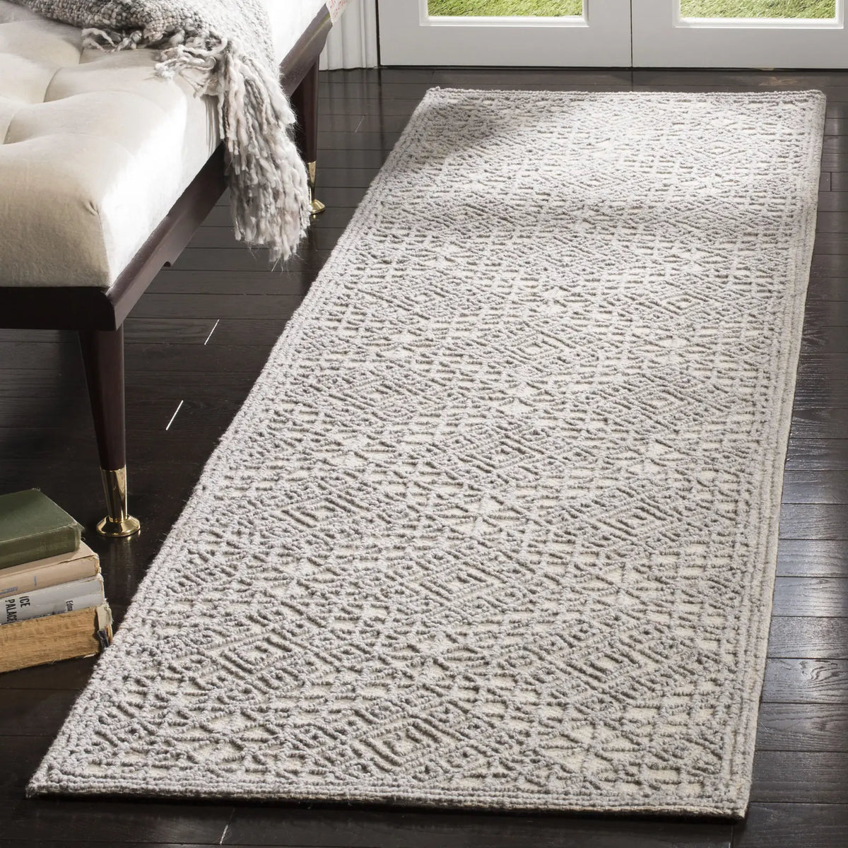 Safavieh Trace 2'-3" x 8'-0" Rug in Grey / Grey