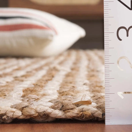 Safavieh Natural Fiber 5'-0" x 8'-0" Rug in Natural / Ivory