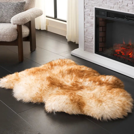 Safavieh Sheep Skin 2'-0" x 3'-0" Rug in Off White / Coco Brown