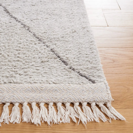 Safavieh Easy Care 5'-0" x 8'-0" Rug in Grey / Ivory