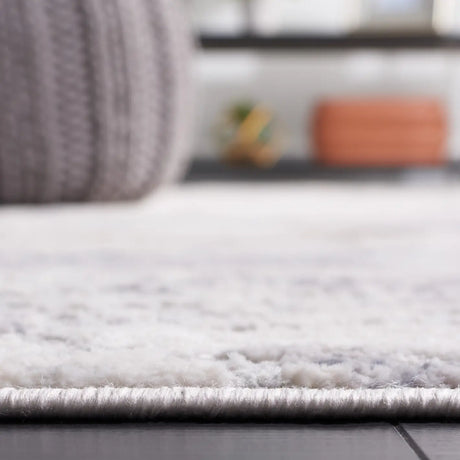Safavieh Eternal 4'-0" x 6'-0" Rug in Grey / Beige