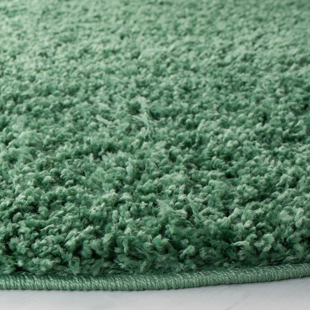 Safavieh Venus Shag 500 6'-7" x 6'-7" Rug in Green