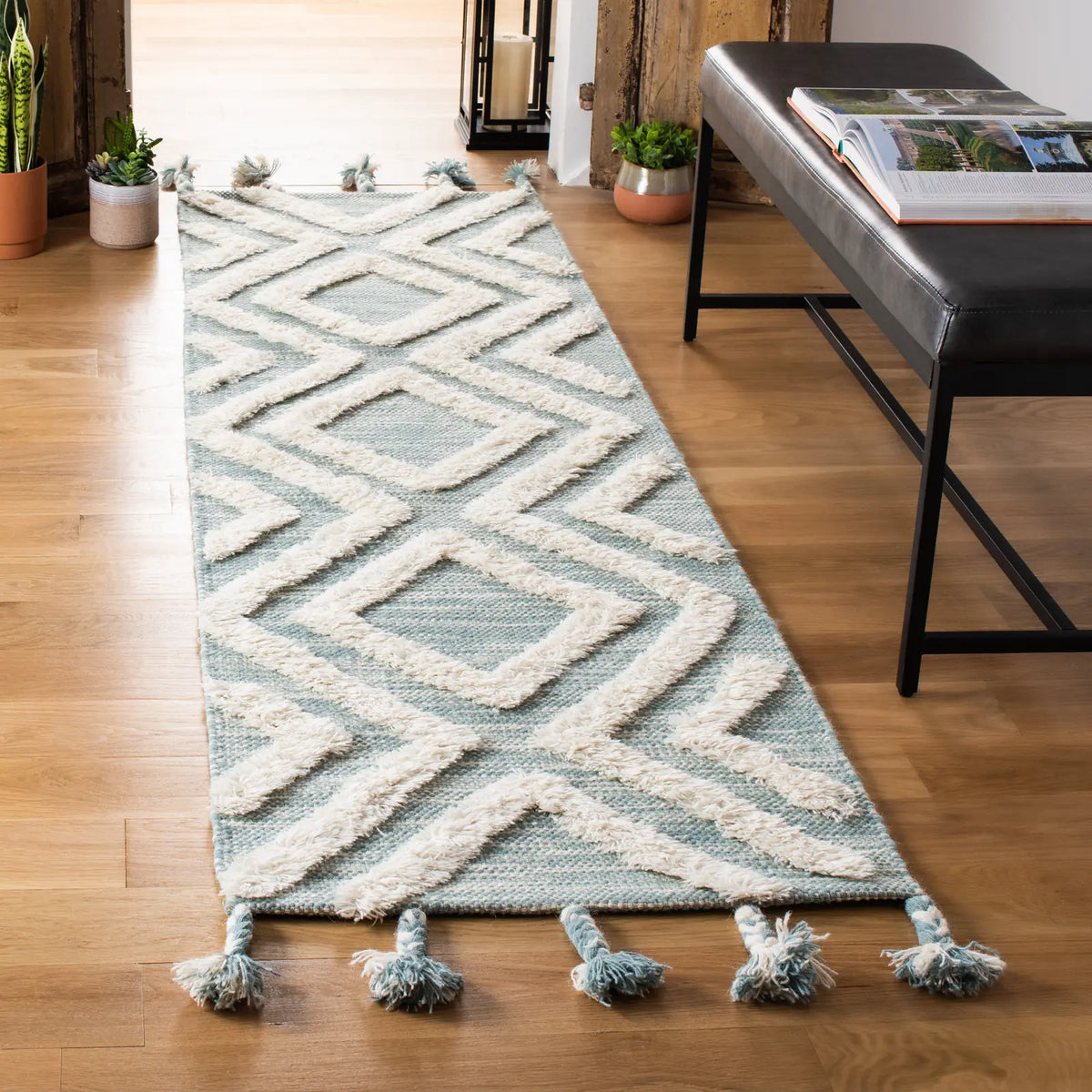 Safavieh Kenya 2'-3" x 8'-0" Rug in Aqua / Ivory