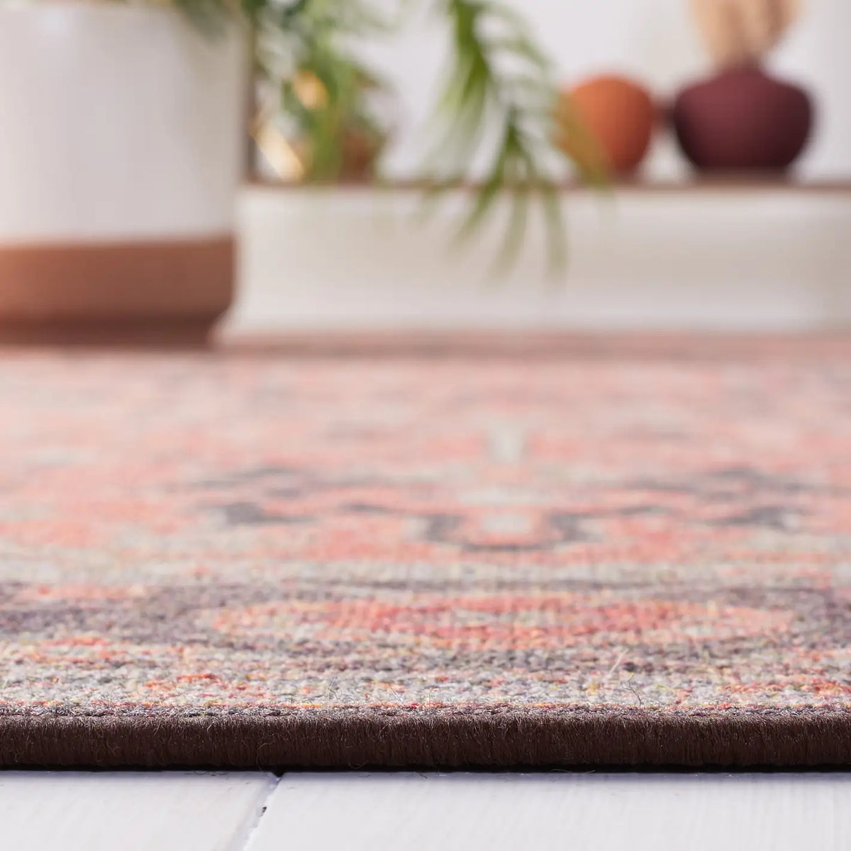 Safavieh Journey 4'-4" x 6'-0" Rug in Navy / Red