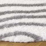 Safavieh Tahoe Shag 6'-7" x 6'-7" Rug in Ivory / Grey