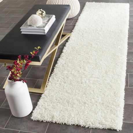 Safavieh Sga-Athens Shag 2'-3" x 10'-0" Rug in Off White