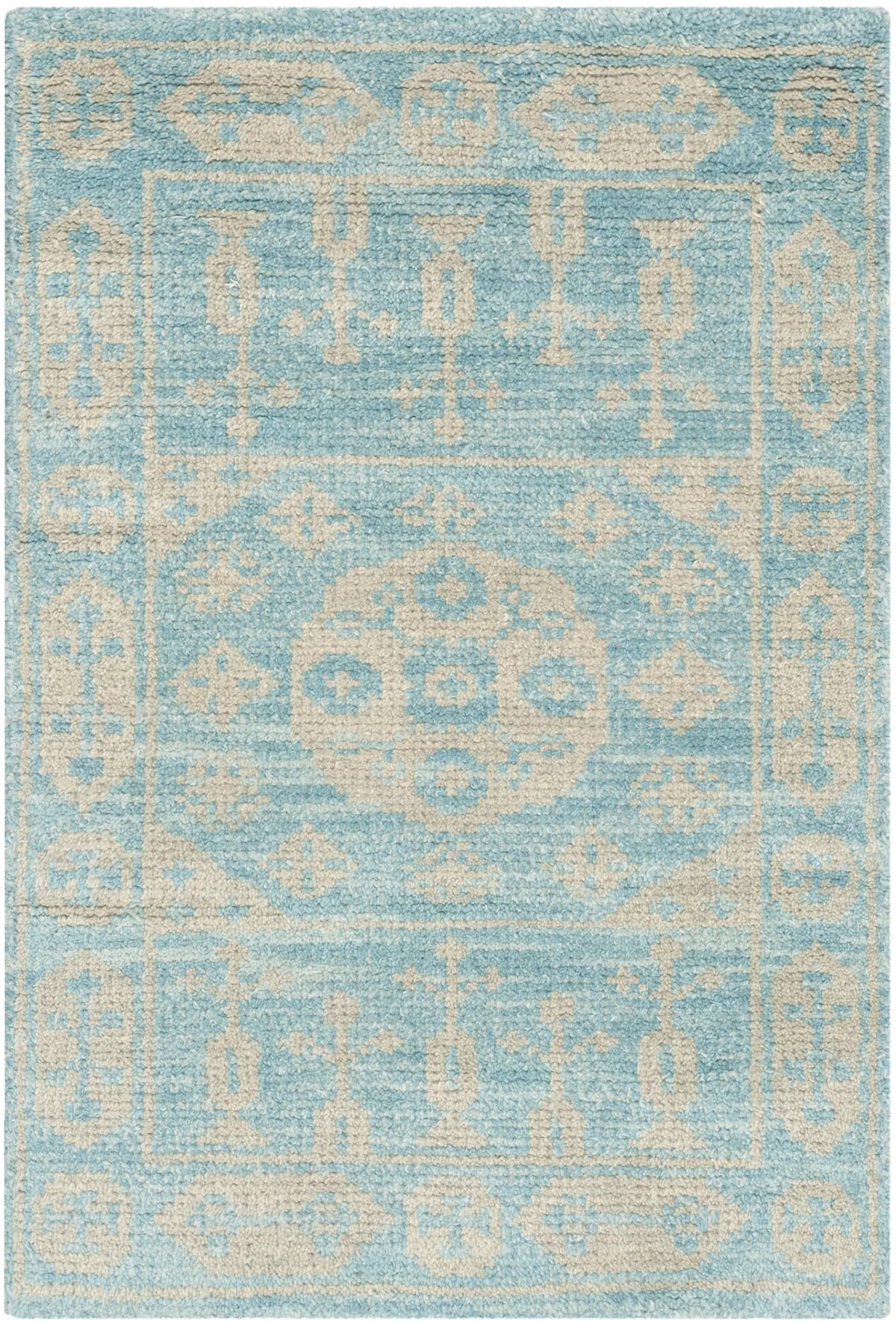 Safavieh Kenya 2'-0" x 3'-0" Rug in Blue