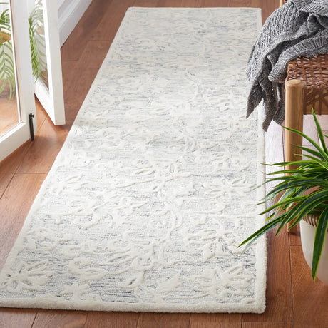 Safavieh Metro 2'-3" x 9'-0" Rug in Grey / Ivory