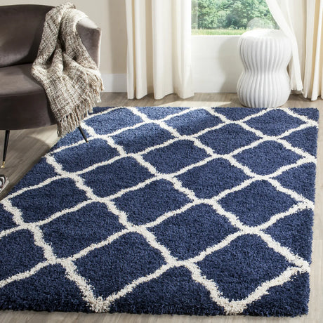 Safavieh Hudson Shag 4'-0" x 6'-0" Rug in Navy / Ivory