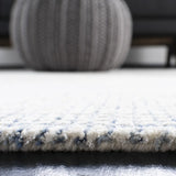Safavieh Abstract 5'-0" x 8'-0" Rug in Ivory / Blue