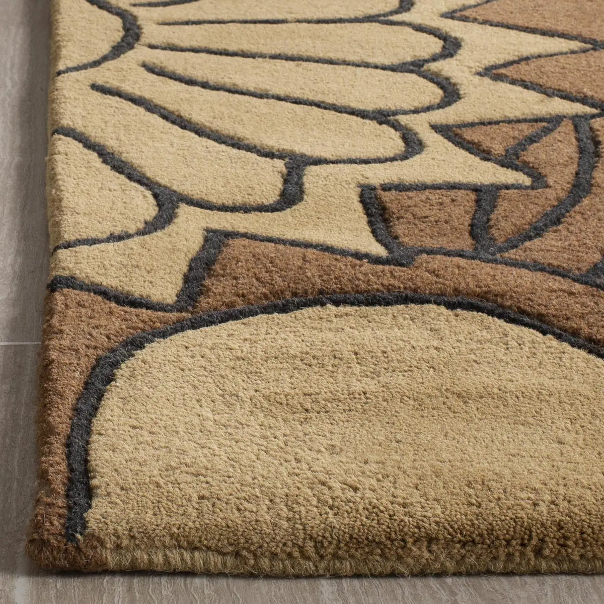 Safavieh Soho 3'-6" x 5'-6" Rug in Brown / Multi