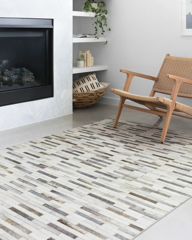 Loloi Maddox Mad-01 Ivory / Grey Rugs - room scene 1