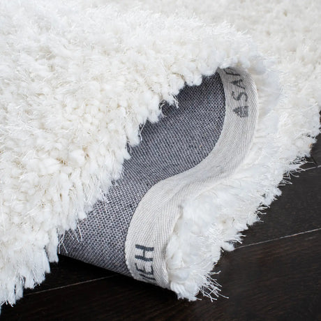 Safavieh Shag 4'-0" x 6'-0" Rug in Ivory