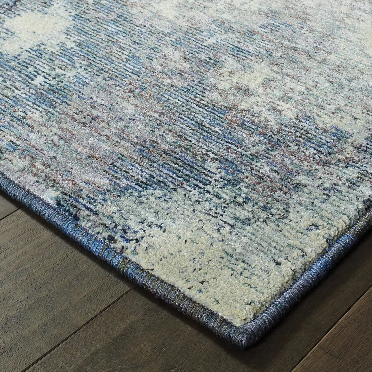 Oriental Weavers Sphinx Evolution 8000B Navy/Ivory Rugs - corner detail