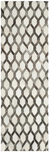 Safavieh Studio Leather 2'-3" x 7'-0" Rug in Ivory / Grey