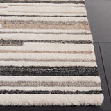 Safavieh Fifth Avenue 4'-0" x 6'-0" Rug in Ivory / Grey