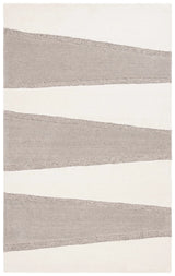 Safavieh Fifth Avenue 4'-0" x 6'-0" Rug in Ivory / Grey