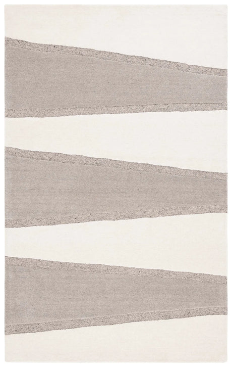 Safavieh Fifth Avenue 4'-0" x 6'-0" Rug in Ivory / Grey