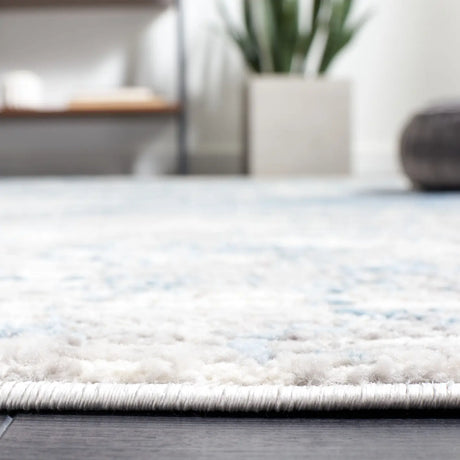 Safavieh Lagoon 4'-0" x 6'-0" Rug in Ivory / Blue