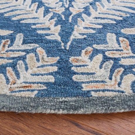 Safavieh Capri 5'-0" x 5'-0" Rug in Grey / Ivory